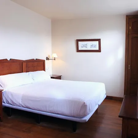 Hostal Antxitonea-2